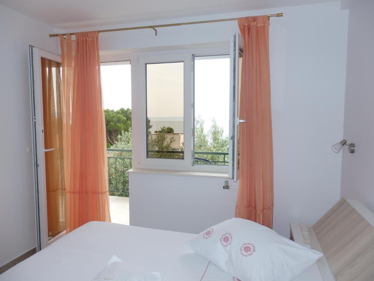 Apartmani Stipan เบรลา ภายนอก รูปภาพ